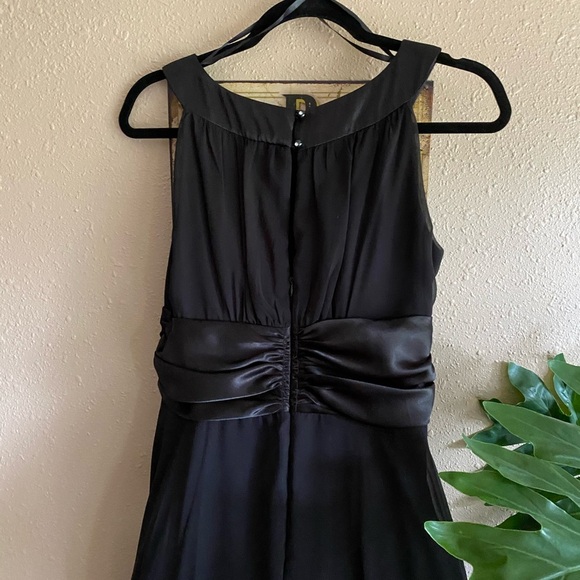 Host Pick ๐ Cunnected Cocktail Dress w Satin Sash - Picture 5 of 8